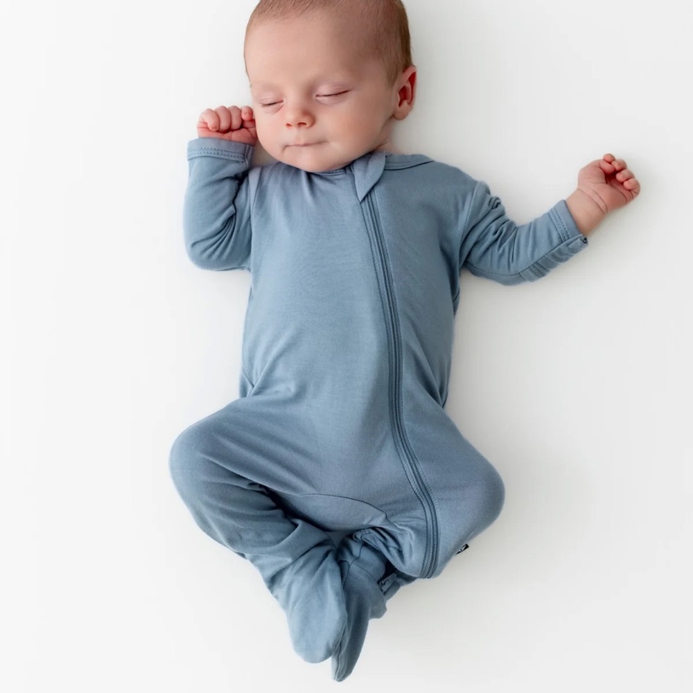 Kyte BABY Navy Footed Zipper Sleeper - Solid Navy